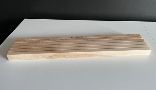 Image de L'atelier Many Support à règles de couture en bois - 5 Rainures de 4,5 mm