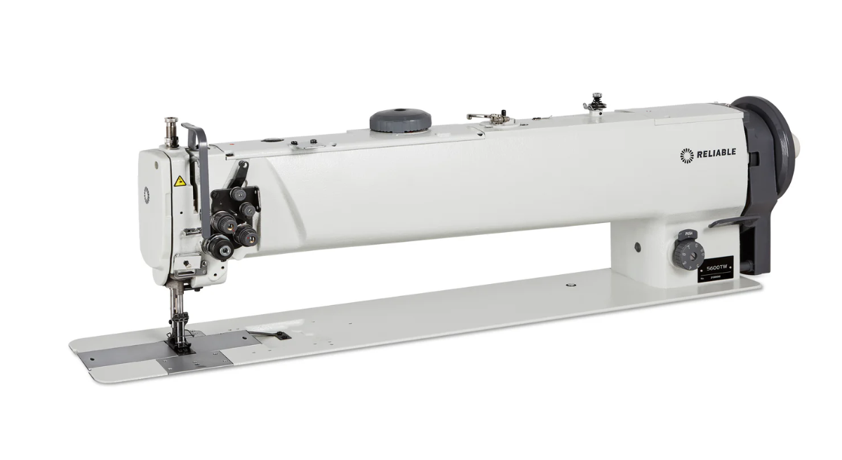 Image de RELIABLE 5600TW Machine à Piquer de 25'' à bras long Walking Foot avec crochet à axe vertical - 2 aiguilles