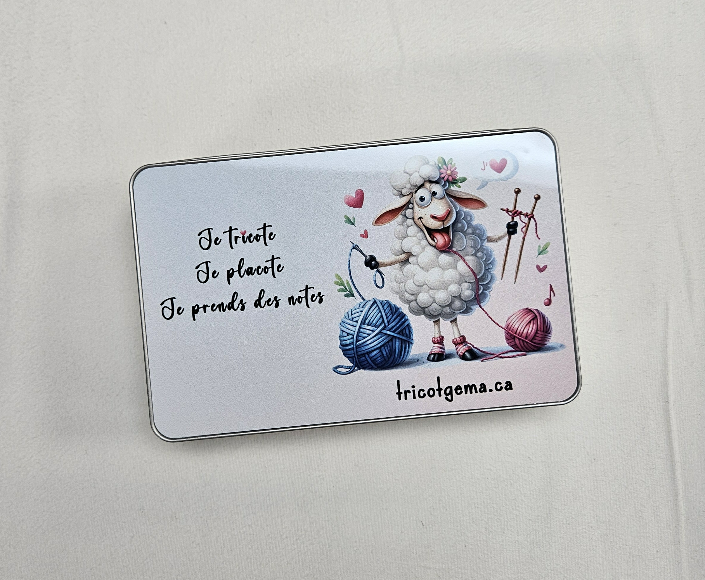 Image de Boîtier en métal 'Je Tricote Je Placote Je Prends des Notes' Tricot Gema - Grand